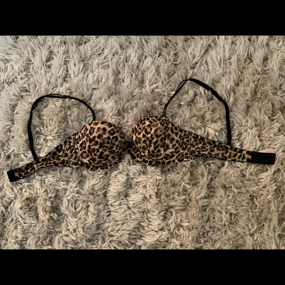 Victoria’s Secret PINK Leopard Print Bra